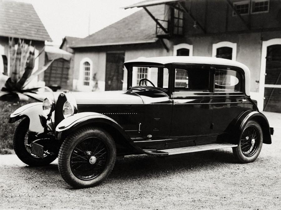  Bugatti Type 40 Saloon 1926 года  (фото 1 из 1)